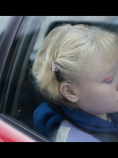 EN VOITURE CLARA
